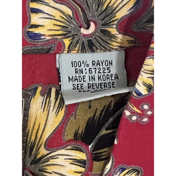 Vintage 90s Pineapple Connection Shirt XL Red Floral Hawaiian Tropical Rayon - Picture 4 of 5